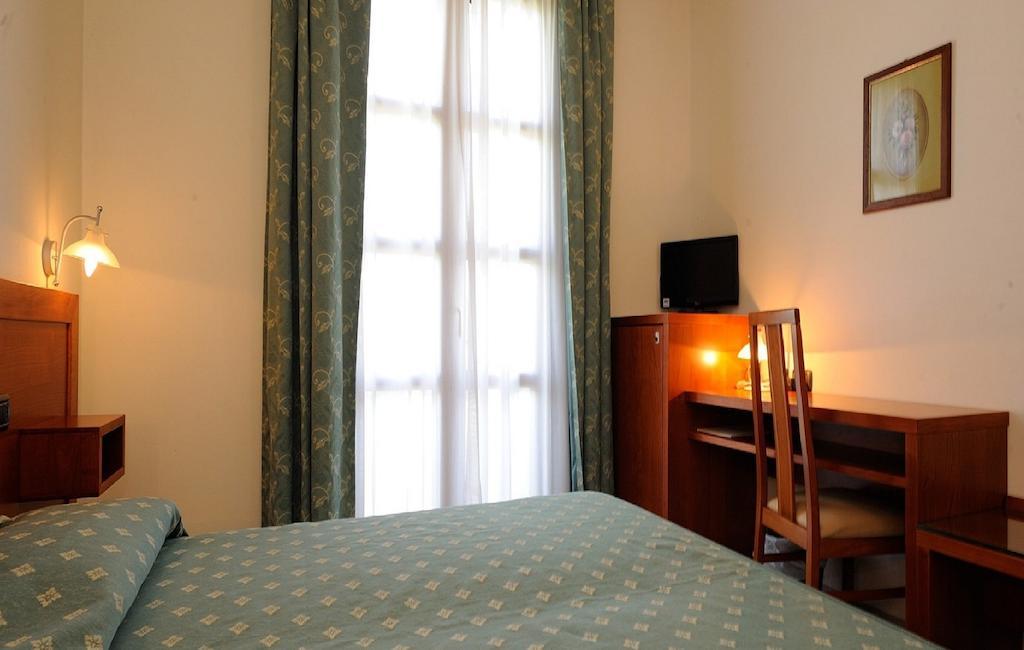 Hotel Fondovalle 시타델라피에베 객실 사진